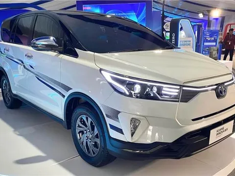 Ảnh thực tế 'ông hoàng MPV' Toyota Innova EV hoàn toàn mới: Thiết kế đẹp long lanh, trang bị xịn sò