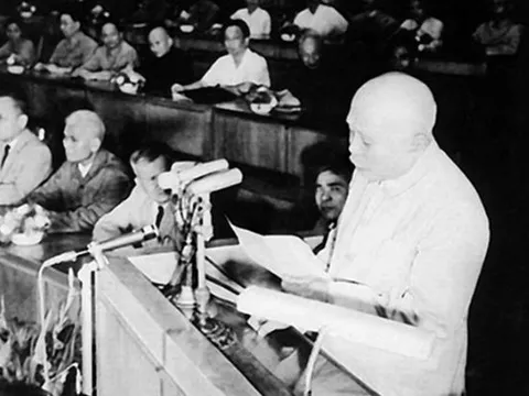 Vị chính khách duy nhất của Việt Nam có tên được đặt cho con phố ở Ukraine, là chiến hữu với Bác Hồ