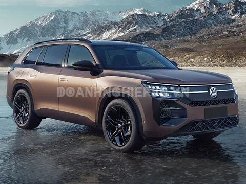 ‘Kẻ hủy diệt’ Toyota Land Cruiser Prado ra mắt: Thiết kế cá tính, công suất 220 mã lực, nội thất tiện nghi