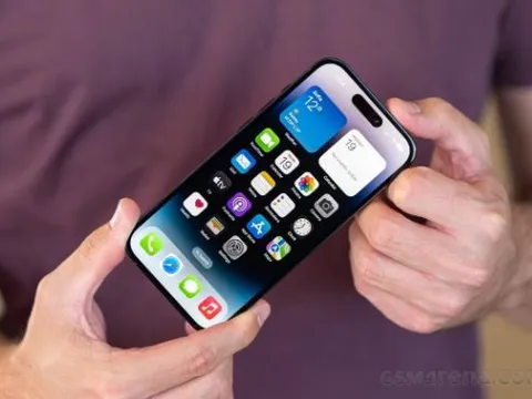 iPhone 14 Pro 128GB rẻ như bèo sau Tết, trang bị mạnh hấp dẫn hơn cả iPhone 16 Pro, Galaxy S24 Ultra