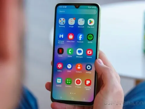 Vua Android giá rẻ Galaxy A05s chốt giá dưới 3 triệu, ngoại hình đẹp như Galaxy S25, màn hình xịn hơn iPhone 16