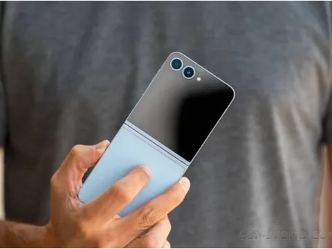 Vua màn gập nhỏ gọn tiện lợi Galaxy Z Flip6 giảm kỷ lục chục triệu, AI thông minh như Galaxy S25 Ultra