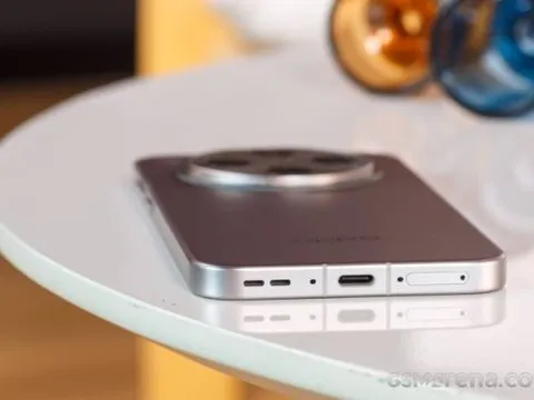 Chiến thần nhiếp ảnh OPPO Find X8 giá hấp dẫn vẫn hút hồn khách Việt, áp đảo Galaxy S24 Ultra