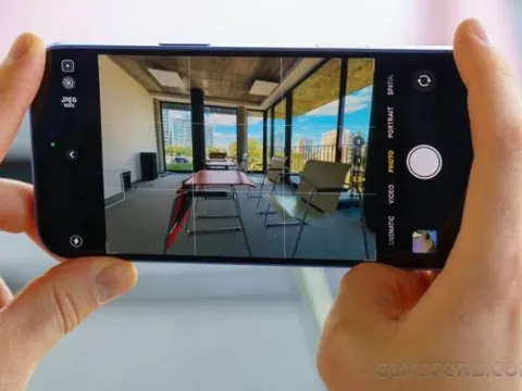 Vua màn lớn iPhone 16 Plus giảm hấp dẫn cuối tháng 2, quyết đấu Galaxy S25 Plus, rẻ hơn iPhone 16 Pro Max cả chục triệu