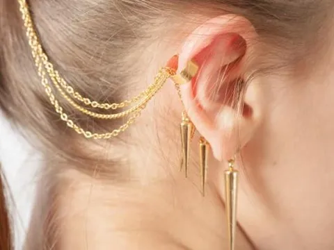 Phụ nữ sở hữu tướng tai này nhất định không được bấm lỗ tai kẻo rước họa vào thân, đặc biệt là kiểu đầu tiên