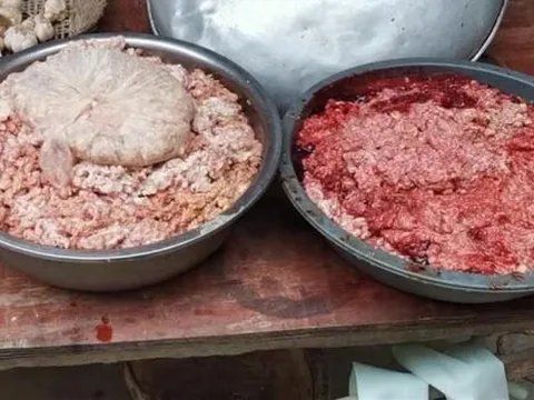 Trong 4 món 'bẩn' ở chợ rau thì món thứ 3 được các bà nội trợ mua nhiều nhất, bạn đã mua được bao nhiêu món rồi?