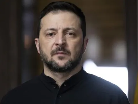 Tổng thống Ukraine nhận tin cực xấu sau hội đàm Nga – Mỹ, bị ông Trump chế giễu trước toàn thế giới