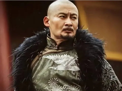 Nguồn gốc cao sang của dòng họ gợi liên tượng đến ma quỷ, nhưng ngày nay không ai dám giữ