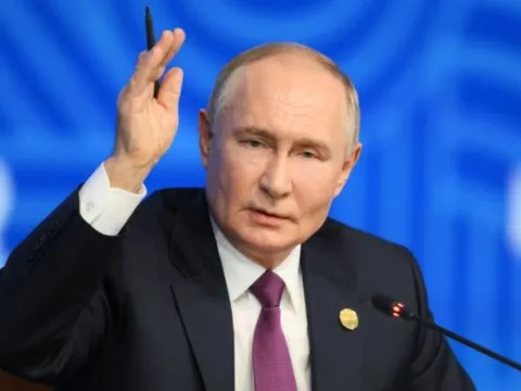 Tổng thống Donald Trump báo tin vui cho Nga giữa lúc xung đột với Ukraine ngày càng leo thang