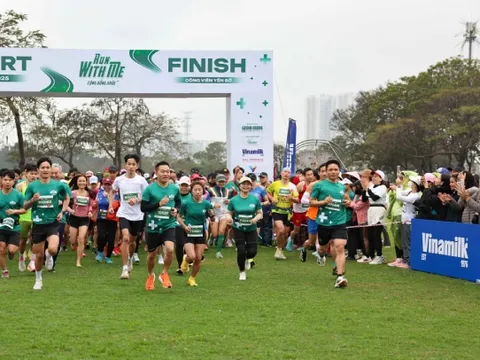 70 năm Ngày Thầy thuốc Việt Nam: Vinamilk đồng hành cùng ngành y tế chăm sóc sức khoẻ cộng đồng