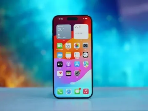 Bảng giá iPhone 15 Pro Max mới nhất cuối tháng 2: Bốc hơi cá triệu, hấp dẫn hơn cả Galaxy S24 Ultra