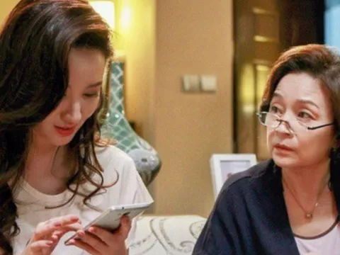 Ngày ra ở riêng, câu nói của mẹ chồng khiến tôi nghẹn ngào, không thể đứng vững