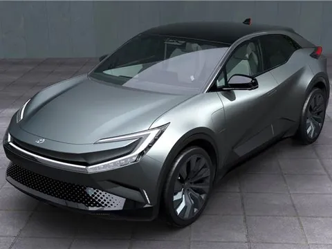 Toyota ra mắt ‘bom tấn’ SUV mới vào tháng sau: Thiết kế tuyệt phẩm, kích thước ngang Corolla Cross