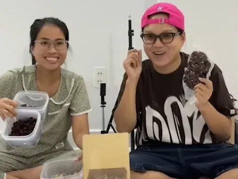 Duy Mạnh 'bày kế' để Phạm Thoại và mẹ Bắp có thể 'giải oan' cho mình mà không 'tốn sức'