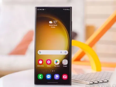 Bảng giá Galaxy S23 cuối tháng 2: Galaxy S23 Ultra cực dễ mua, Galaxy S24 Plus vua màn lớn giá rẻ