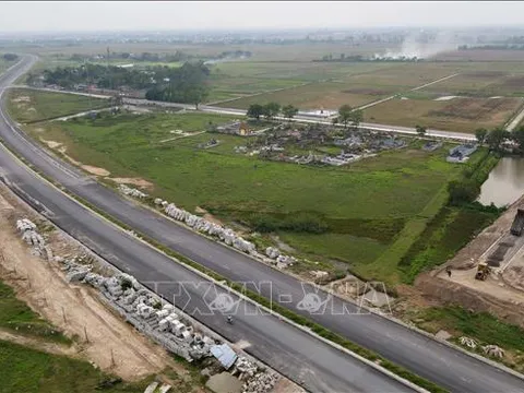 Giải ngân vốn đầu tư công vẫn chậm