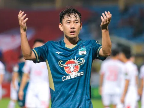 Thương vụ Minh Vương rời HAGL có bước ngoặt lớn, bầu Đức thở phào với cựu sao ĐT Việt Nam