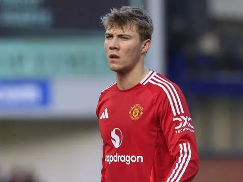 HLV Amorim thanh lý Hojlund, Manchester United chiêu mộ thành công Osimhen với giá 0 đồng?