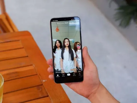 Đây là vua Android giá rẻ của toàn thế giới, hơn 2 triệu ở Việt Nam, bán kém Galaxy S24 Ultra cực ít