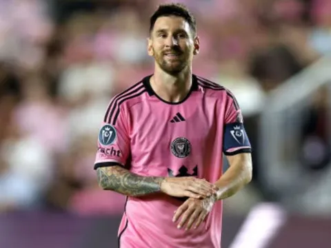 Barca thực hiện kế hoạch 'không tưởng' để tái hợp Messi, hàng loạt ngôi sao khăn gói rời Nou Camp