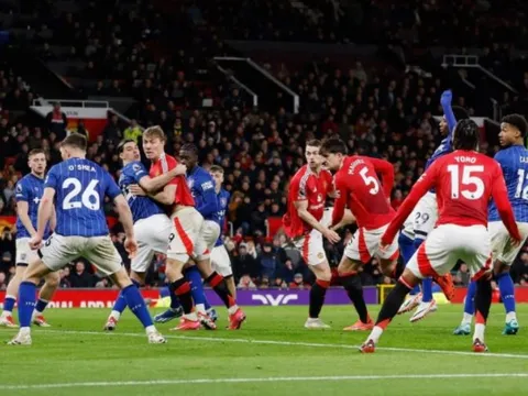 Man United bất ngờ dẫn đầu Ngoại hạng Anh, Ruben Amorim tìm ra công thức chiến thắng