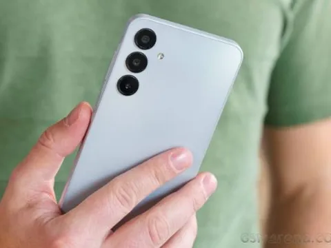 Bảng giá điện thoại Samsung cuối tháng 2: Galaxy S24 Ultra rẻ thủng sàn, Galaxy A55 5G rẻ như cho