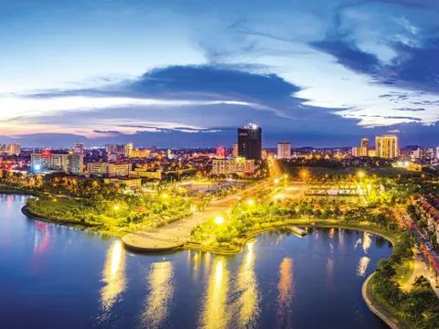 Tỉnh cách trung tâm Hà Nội 30 km sẽ trở thành TP trực thuộc Trung ương thứ 7 vừa đón 'siêu dự án'