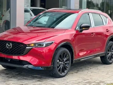 Giá lăn bánh Mazda CX-5 ‘rẻ như rau’ cuối tháng 2/2025, ‘hạ knock-out’ Honda CR-V và Hyundai Tucson