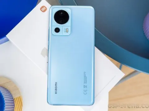 Nàng thơ Xiaomi 13 Lite giá rẻ bất ngờ tháng 3 trang bị như Galaxy S23 Ultra, đẹp đốn tim khách Việt