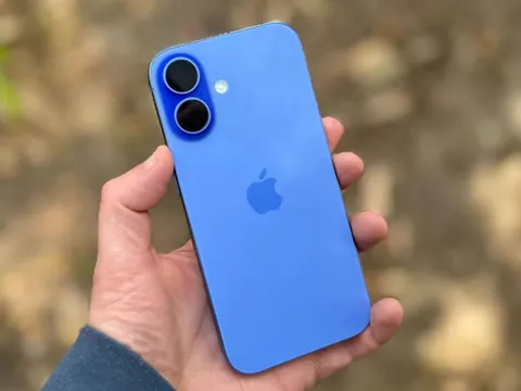 Bảng giá iPhone tháng 3/2025: Đồng loạt hạ giá, thêm sản phẩm hoàn toàn mới