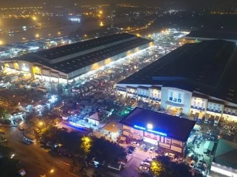 Chợ đầu mối lớn nhất Việt Nam: Không bao giờ ngủ, không bao giờ 'chửi' khách, hàng hóa rẻ đến bất ngờ