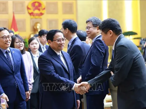Thủ tướng toạ đàm với các doanh nghiệp Hàn Quốc