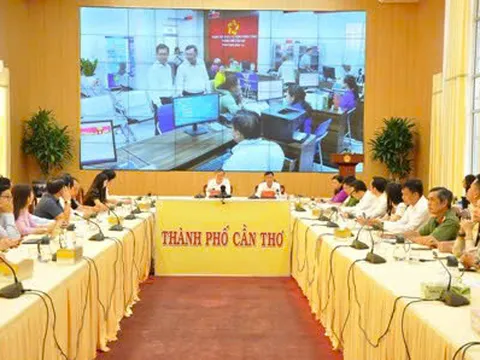 Chủ tịch TP Cần Thơ: Hạn chế tối đa hồ sơ giải quyết quá hạn, nếu có trễ thì xin lỗi người dân, doanh nghiệp