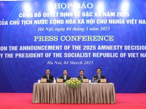 Nới lỏng một số điều kiện đặc xá năm 2025