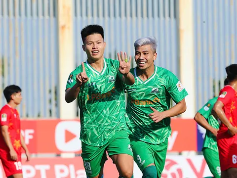 Bao giờ Phù Đổng Ninh Bình lên hạng, Công Phượng lại phải chơi ở hạng Nhất? 