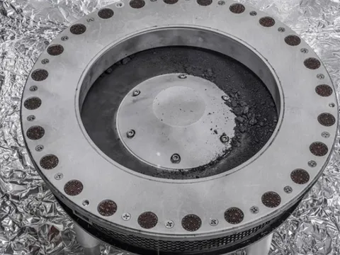 Mẫu vật ngoài Trái Đất được tàu Mỹ đem về chứa 19 yếu tố sự sống