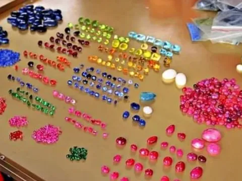 Tỉnh nào là thủ phủ đá quý của Việt Nam?