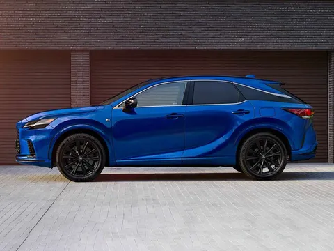 Bảng giá xe Lexus tháng 3/2025: Rẻ nhất 2,620 tỷ đồng