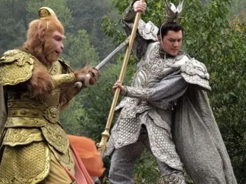 Vị thần mạnh ngang Tôn Ngộ Không, giao đấu 300 hiệp vẫn bất phân thắng bại