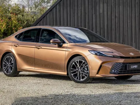 Top 10 ôtô tốt nhất năm 2025 theo từng phân khúc: Xướng tên Toyota Camry