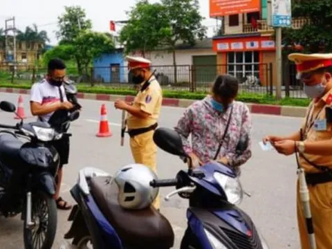 Chú ý: Lỗi nhỏ này có thể khiến bạn bị phạt 14 triệu đồng khi đi xe máy theo Nghị định 168, nhiều người mắc phải!