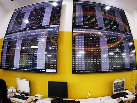 Vốn hóa toàn thị trường chứng khoán đạt khoảng 299 tỷ USD