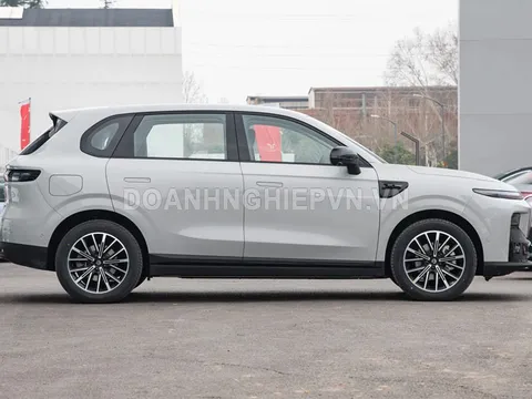 SUV hạng C công suất 214 mã lực, trang bị vượt trội Honda CR-V, giá ngang Hyundai Grand i10