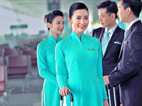 Không giỏi ngoại ngữ có làm được tiếp viên hàng không?