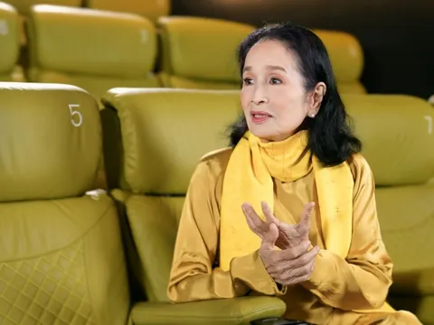 NSND Trà Giang kể chuyện về những ngày vượt mưa bom bão đạn làm phim “Vĩ tuyến 17 ngày và đêm”