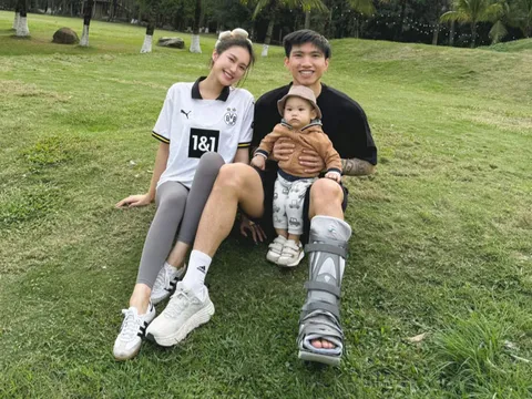 Đoàn Văn Hậu cập nhật hình ảnh mới khiến CĐV lo lắng