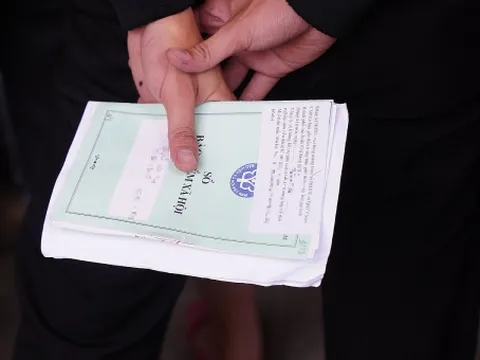 Nợ bảo hiểm xã hội: Doanh nghiệp đổ gánh nặng lên người lao động