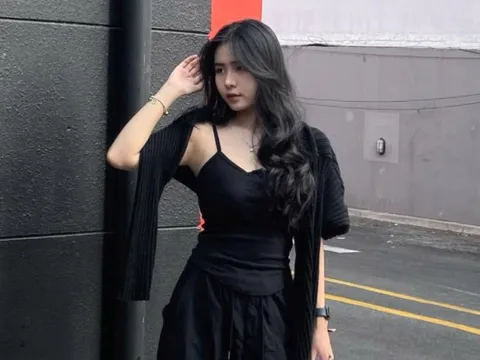 Nàng WAG xinh đẹp khiến tiền đạo U22 Việt Nam 'đeo gông sớm'