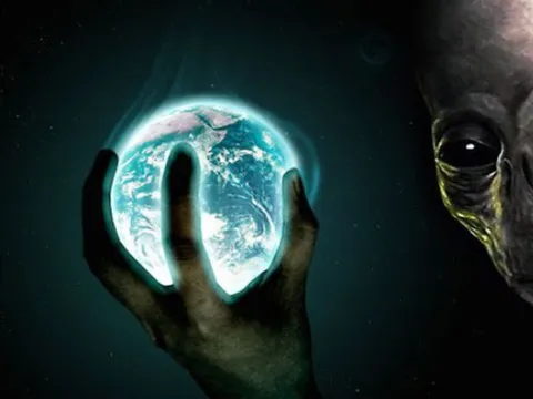 Người ngoài hành tinh thường xuyên ghé thăm Trái đất, còn xây luôn căn cứ dưới lòng đất