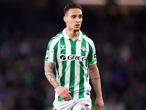 Man Utd nhận lời đề nghị mới dành cho Antony